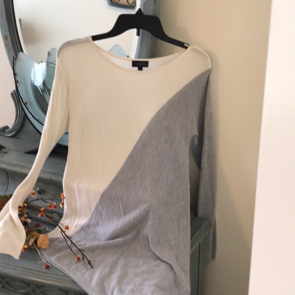 The Limited Tops - The Limited ladies tunic top. Sz. S